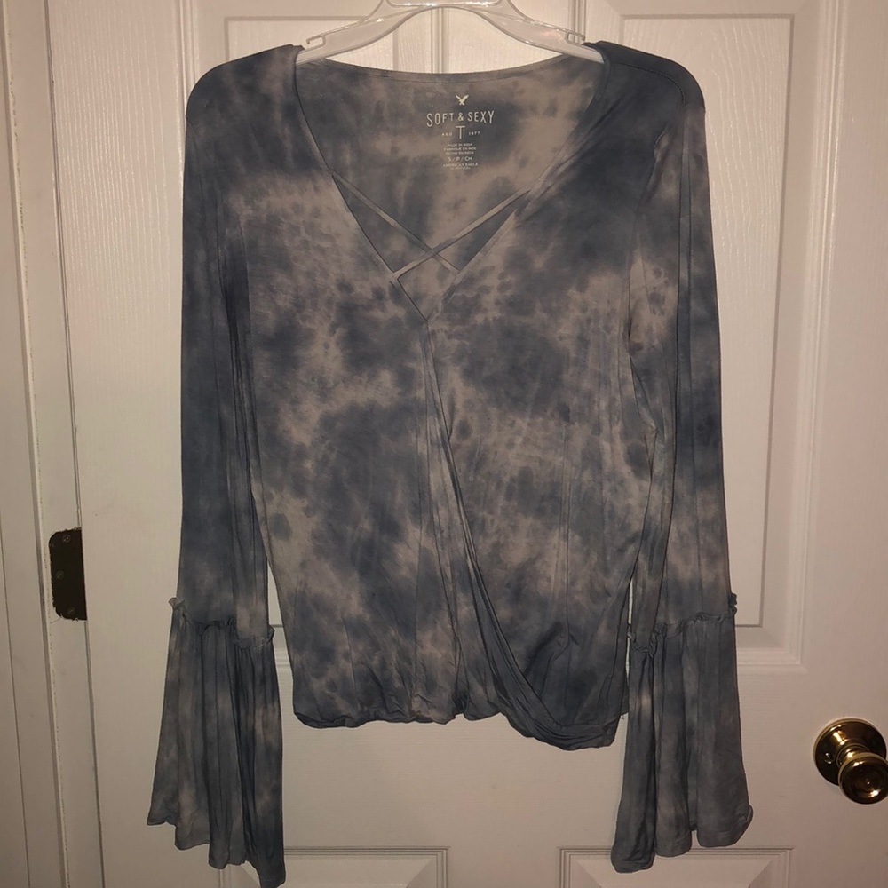 American Eagle Long sleeve tee